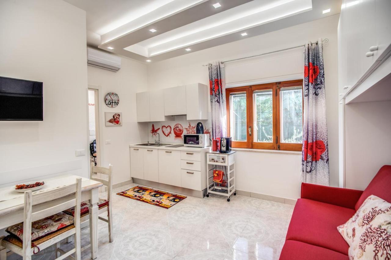 Casa Lolla, Red Rose In The Heart Of Sorrento公寓 外观 照片
